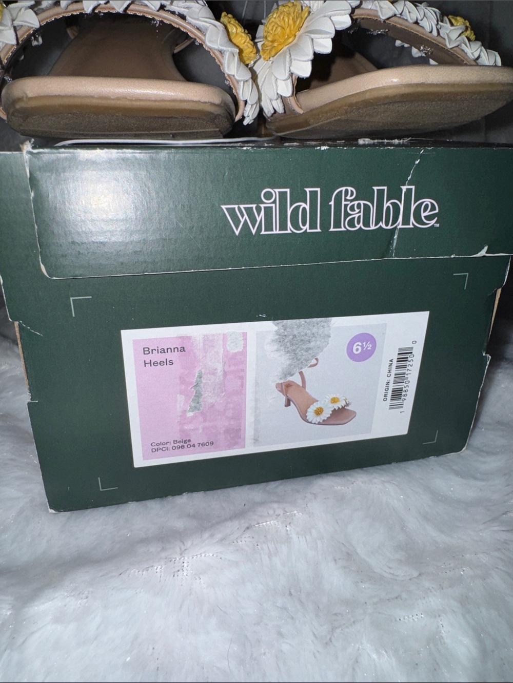 wild fable White Daisy Ankle-Strap Heels with Tan Footbed - Picture 3 of 7